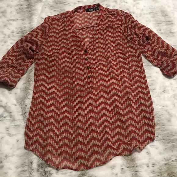 Chevron sheer blouse - Picture 2 of 3